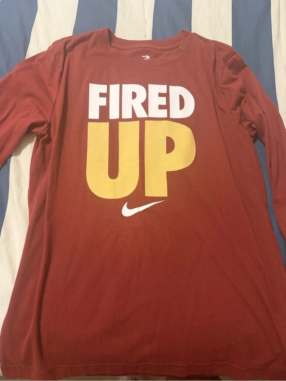 Nike Kids Long Sleeve Tee in Maroon